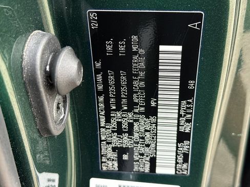 Certified 2026 Toyota Sienna XLE FWD image 32