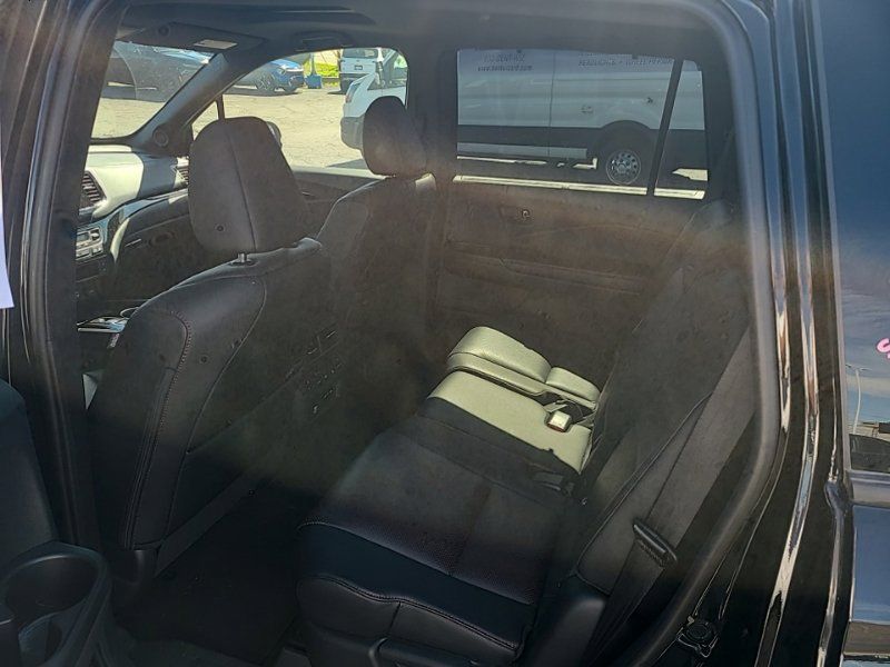 Used 2024 Honda Passport Black Edition image 12