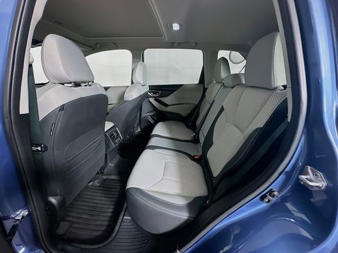 Used 2023 Subaru Forester Premium image 27