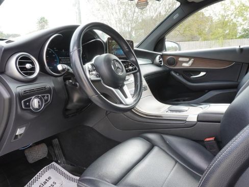 Used 2022 Mercedes-Benz GLC 300 image 11