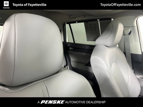 Certified 2026 Toyota Highlander XLE AWD/4WD image 7