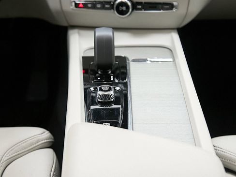 Certified 2024 Volvo S60 B5 Ultimate image 33