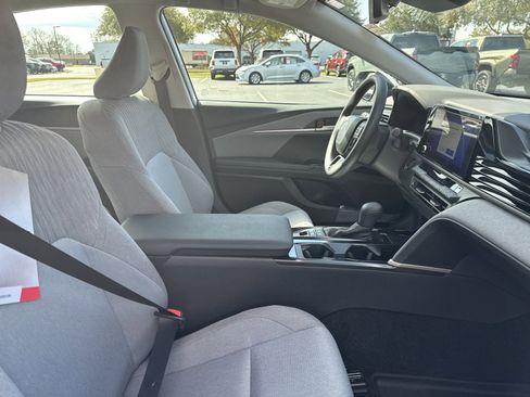 New 2025 Toyota Camry LE w/ Convenience Package FWD image 35