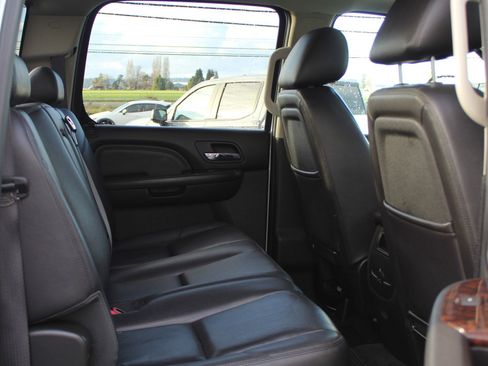 Used 2012 GMC Sierra 3500 Denali image 21