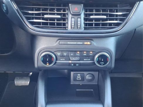 Used 2025 Ford Escape ST-Line w/ Equipment Group 301A image 19