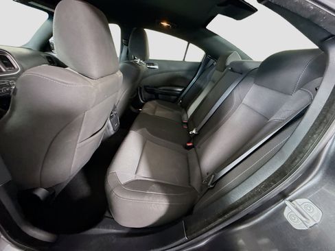 Used 2022 Dodge Charger SXT w/ Driver Convenience Group image 25