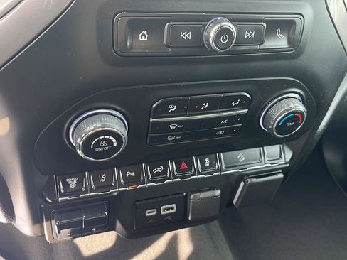 Used 2025 Chevrolet Silverado 2500 Custom w/ Custom Value Package image 15