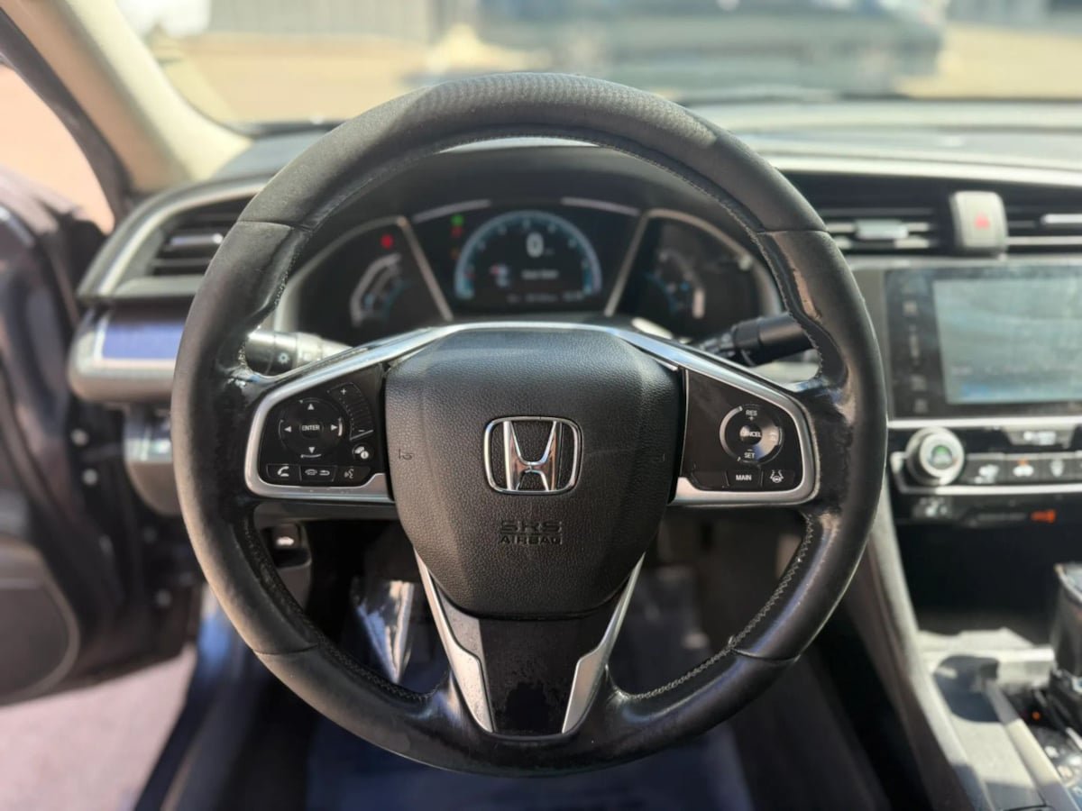 Used 2017 Honda Civic Touring image 28