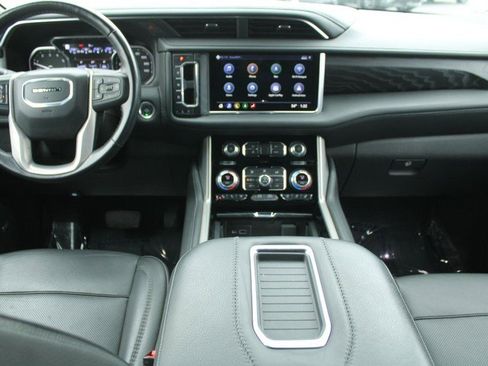 Used 2021 GMC Yukon Denali image 14