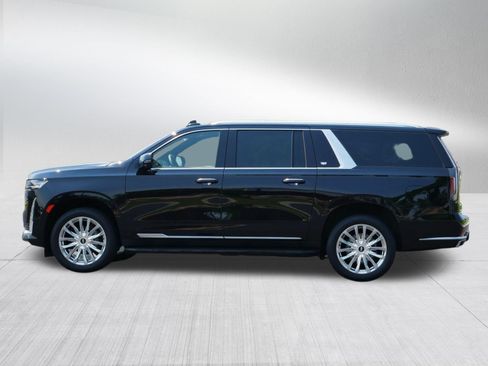 Certified 2023 Cadillac Escalade ESV Premium Luxury w/ Performance Package AWD/4WD image 3
