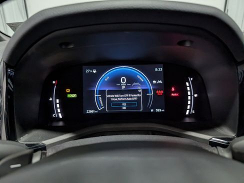 Used 2025 Toyota Camry SE image 15