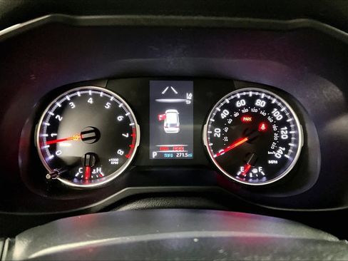 Used 2022 Toyota RAV4 LE image 23