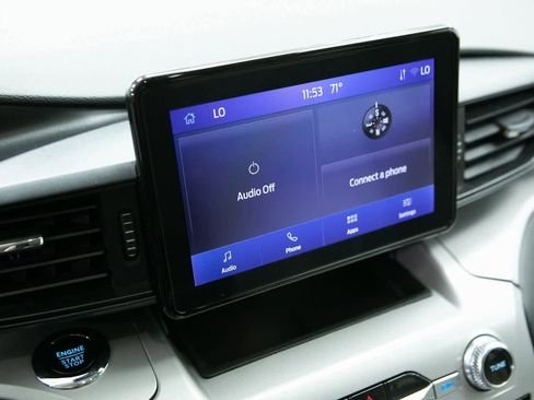 Used 2023 Ford Explorer XLT image 15