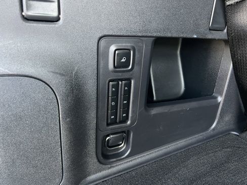Certified 2025 Ford Expedition Active AWD/4WD image 33