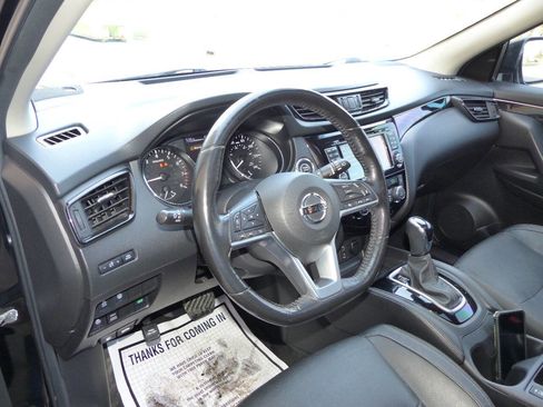 Used 2018 Nissan Rogue Sport SL w/ SL Premium Package AWD/4WD image 24