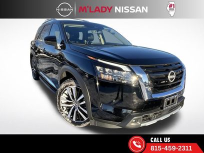 Used 2024 Nissan Pathfinder Platinum