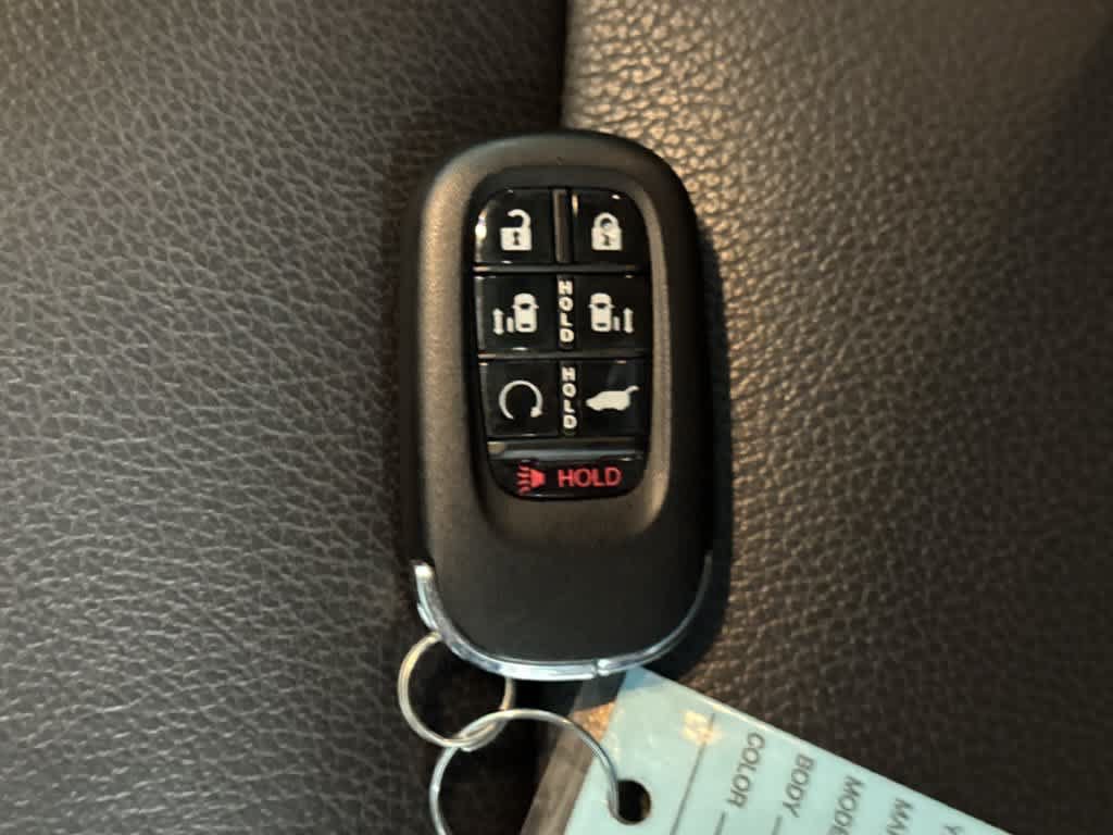 Certified 2025 Honda Odyssey Touring image 28
