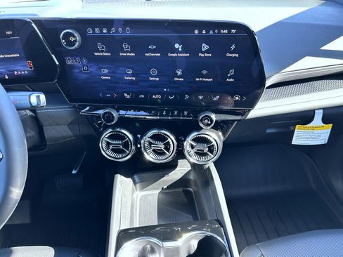 New 2026 Chevrolet Blazer EV LT AWD/4WD image 12