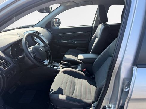 Used 2024 Mitsubishi Outlander Sport SE AWD/4WD image 12