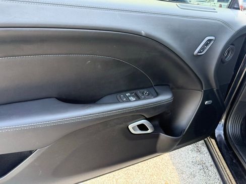 Used 2021 Dodge Challenger R/T Scat Pack RWD image 10