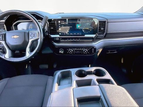 Used 2022 Chevrolet Silverado 1500 LT image 7