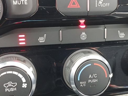 Used 2025 RAM 1500 Big Horn image 23