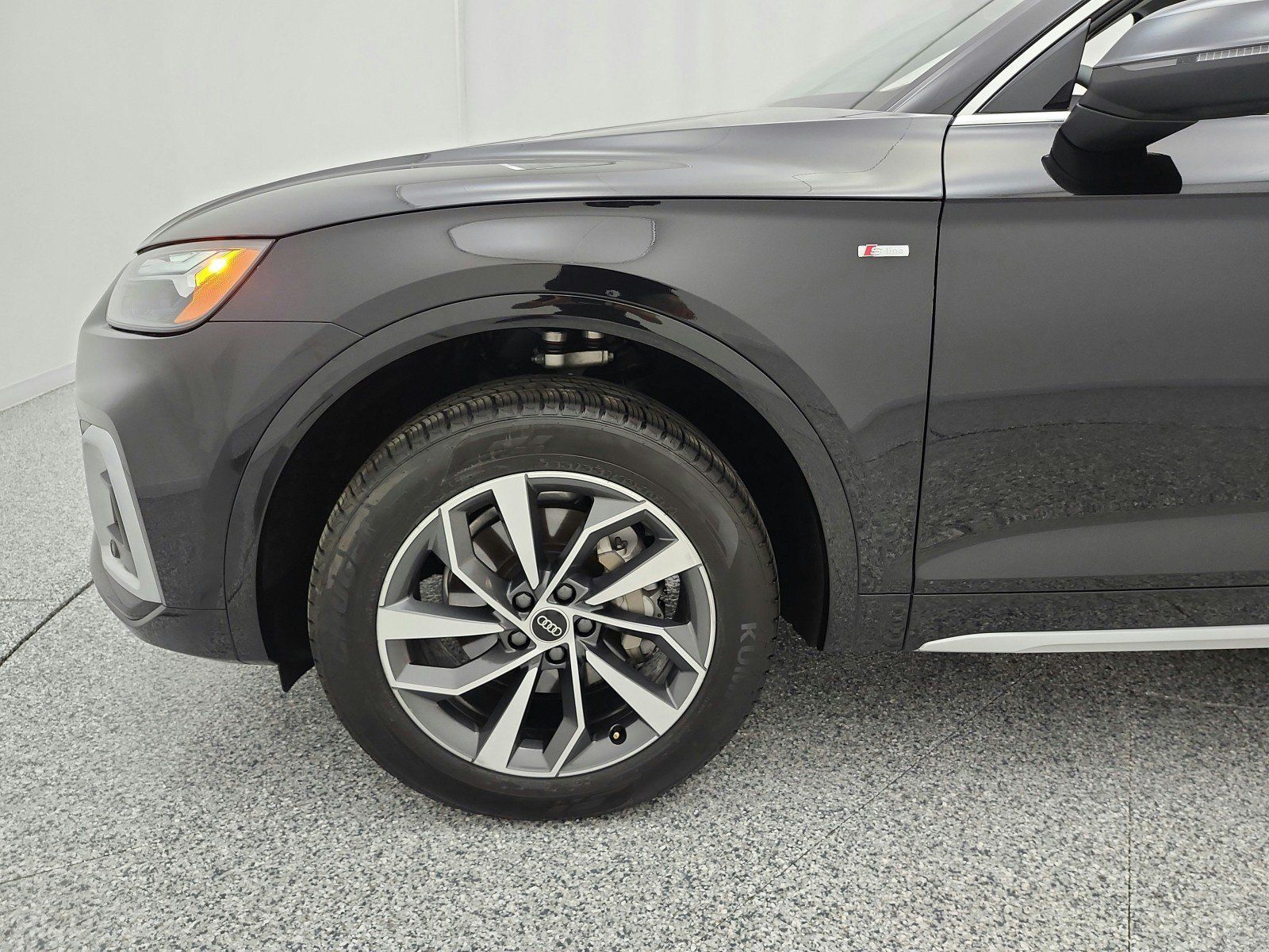 Used 2023 Audi Q5 2.0T Premium Plus w/ Premium Plus Package AWD/4WD image 17