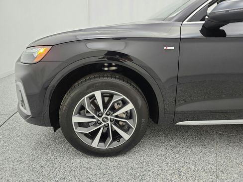 Used 2023 Audi Q5 2.0T Premium Plus w/ Premium Plus Package AWD/4WD image 17