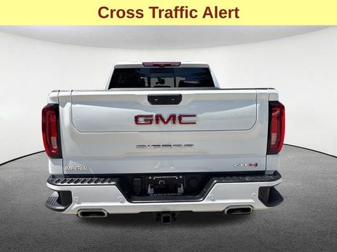 Used 2024 GMC Sierra 1500 AT4 w/ Technology Package AWD/4WD image 11
