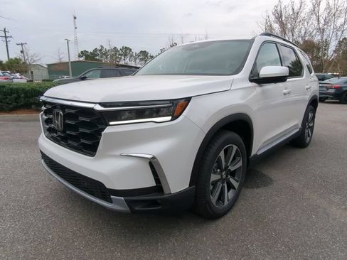 Used 2024 Honda Pilot Elite image 8