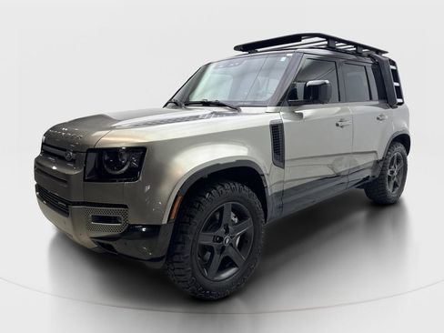 Used 2023 Land Rover Defender 110 X-Dynamic SE AWD/4WD image 2