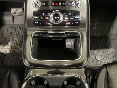 Used 2022 Lincoln Nautilus FWD image 19