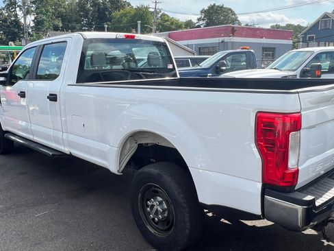 Used 2018 Ford F250 XL w/ Power Equipment Group AWD/4WD image 3