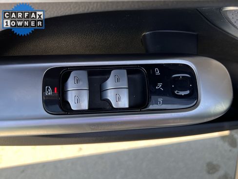 Used 2022 Mercedes-Benz C 300 Sedan w/ Exclusive Trim Package image 15