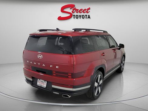 Used 2024 Hyundai Santa Fe Limited image 4