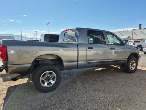 Used 2008 Dodge Ram 2500 Truck SXT w/ Popular Equipment Group AWD/4WD image 8