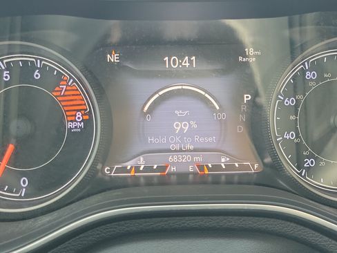 Used 2019 Jeep Cherokee Limited w/ Trailer Tow Group AWD/4WD image 23
