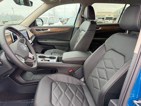 New 2026 Volkswagen Atlas SE image 12