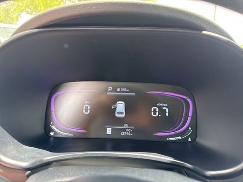 Used 2025 Kia Soul LX w/ LX Technology Package FWD image 26