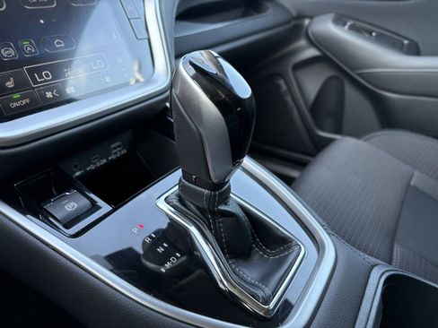 Used 2025 Subaru Outback Premium image 21
