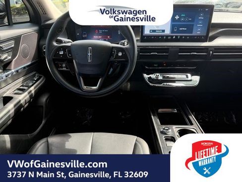 Used 2024 Lincoln Corsair Reserve FWD image 14