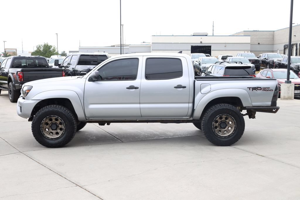 Used 2015 Toyota Tacoma 4x4 Double Cab w/ TRD Off-Road Package image 3