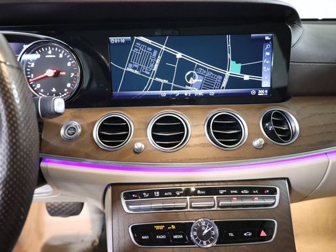 Certified 2018 Mercedes-Benz E 400 4MATIC Sedan image 22