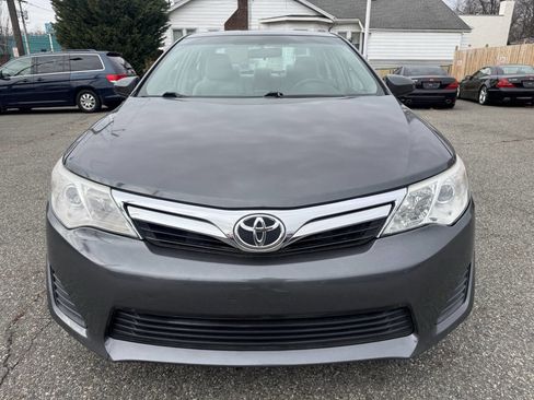 Used 2012 Toyota Camry LE image 8