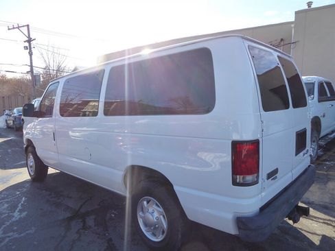 Used 2013 Ford E-350 and Econoline 350 XL image 4