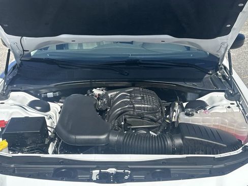 Used 2023 Chrysler 300 Touring w/ Sport Appearance Package image 11