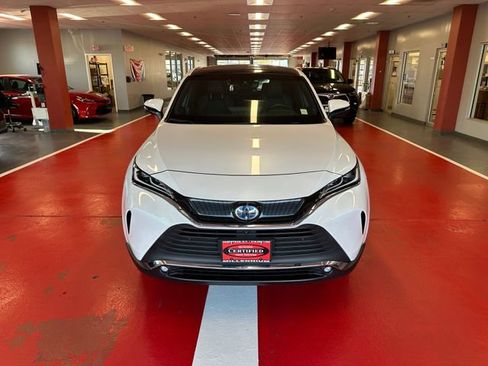 Certified 2024 Toyota Venza Limited AWD/4WD image 8