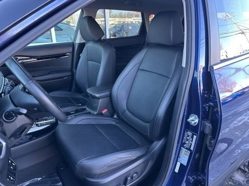 Used 2023 Kia Seltos SX image 9
