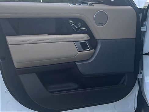 Used 2018 Land Rover Range Rover HSE AWD/4WD image 24