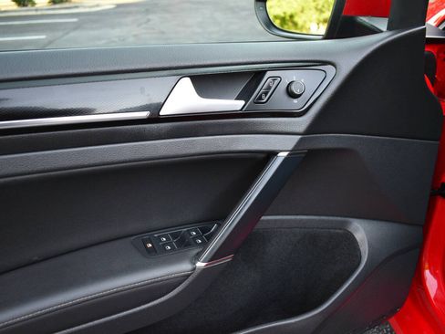 Used 2015 Volkswagen Golf SEL FWD image 16